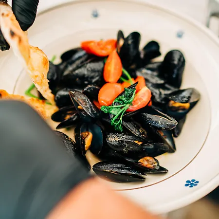 Torre Cintola Greenblu Sea Emotions מלון