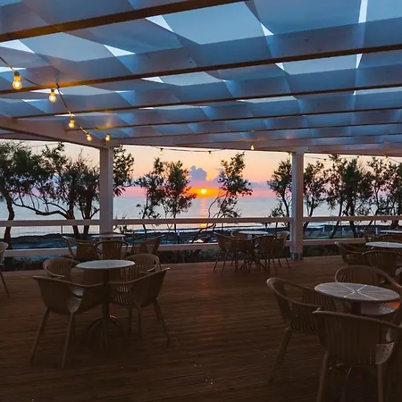 호텔 Torre Cintola Greenblu Sea Emotions 4*
