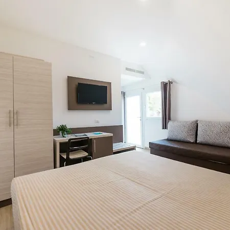 호텔 Torre Cintola Greenblu Sea Emotions 4*
