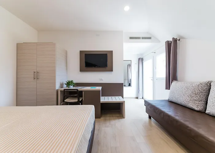 מלון Torre Cintola Greenblu Sea Emotions 4*