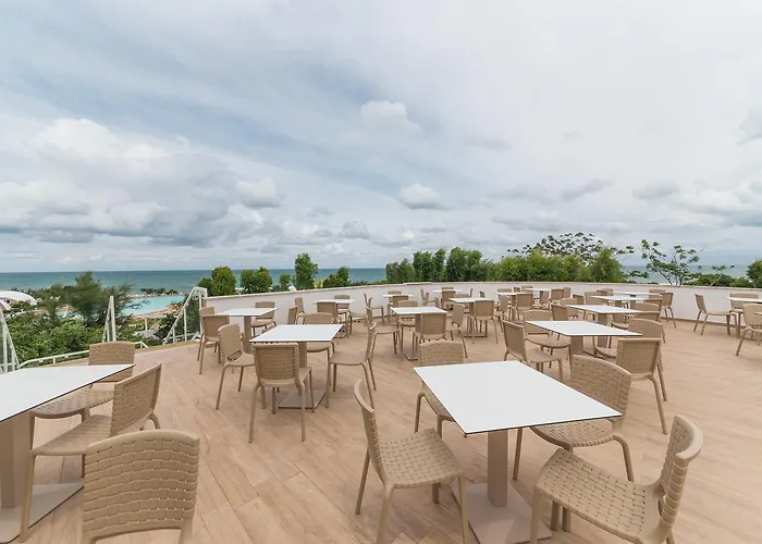 Torre Cintola Greenblu Sea Emotions מלון 4*