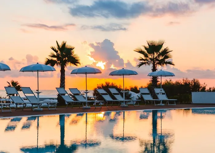 מלון Torre Cintola Greenblu Sea Emotions 4*