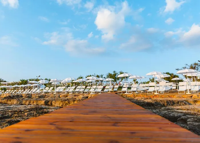 Torre Cintola Greenblu Sea Emotions מלון 4*